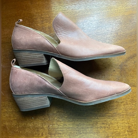 Lucky Brand Size 10 M Leather Slip on Tan Booties Shoes - Picture 3 of 13